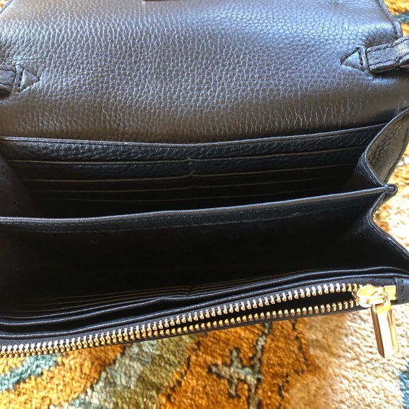 NWT Tory Burch Britten chain on wallet crossbody - Picture 3 of 7